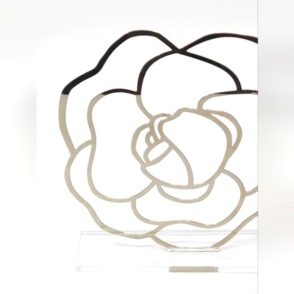 Camelia Large Chanel Metal Stand Silver